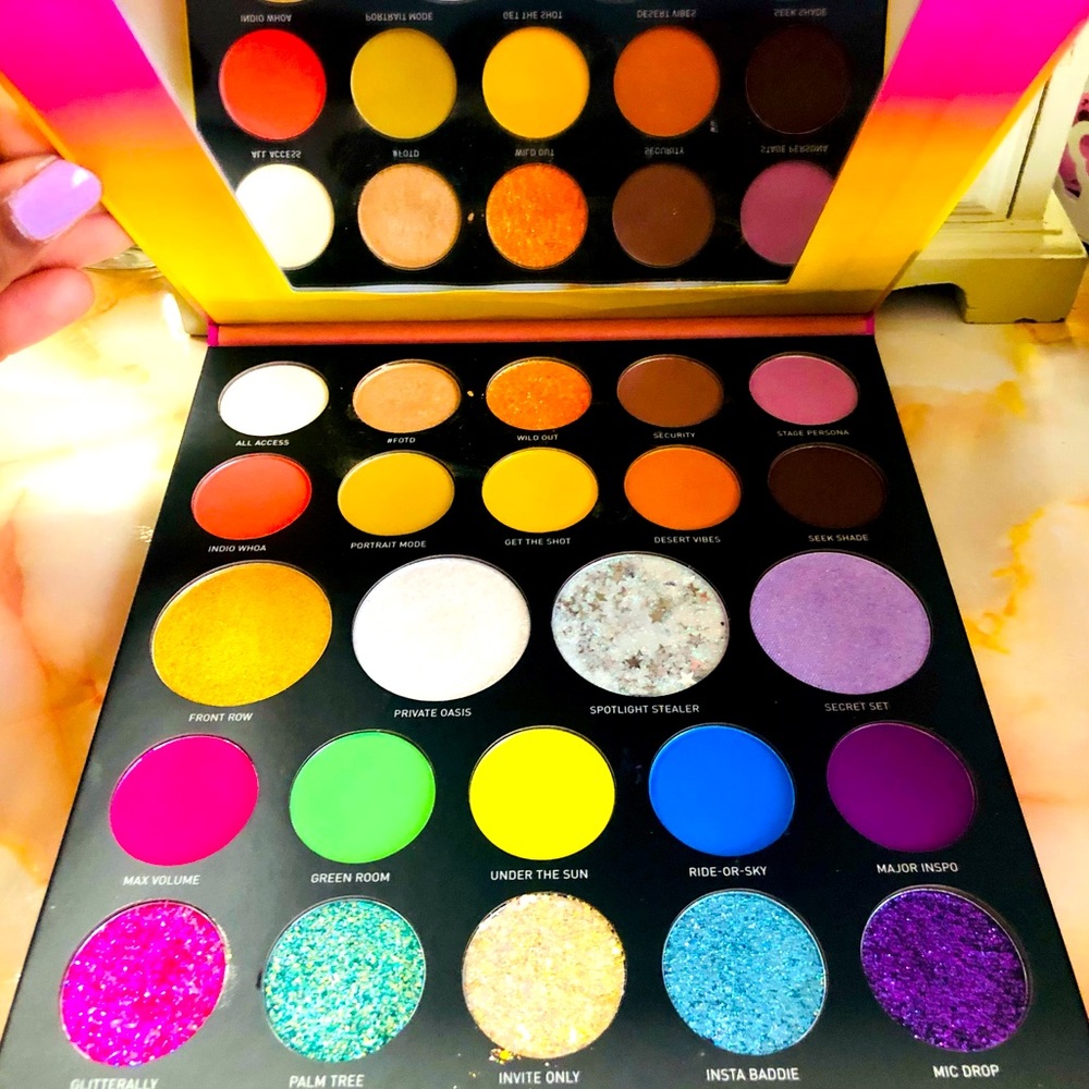 24 A Artist pass Morphe